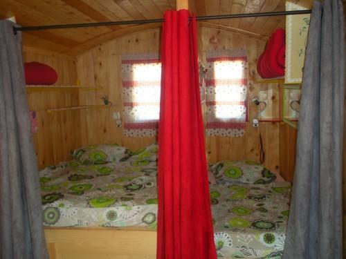 Le Git'An Roulotte Hotell Bessey Rom bilde